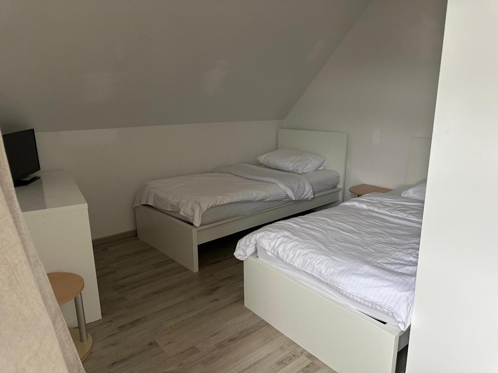 Upper-House Goldener Hirsch Hotel Aystetten Buitenkant foto
